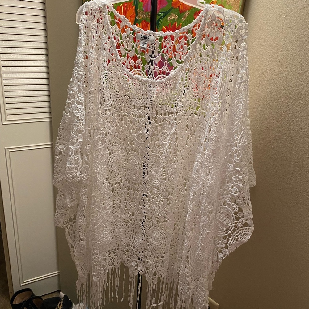 Cato’s closet 26/28 crochet shawl